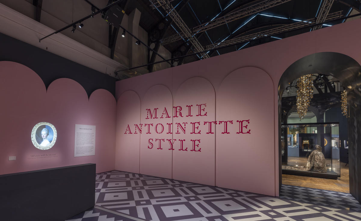 victoria and albert museum, London Maria Antonina 